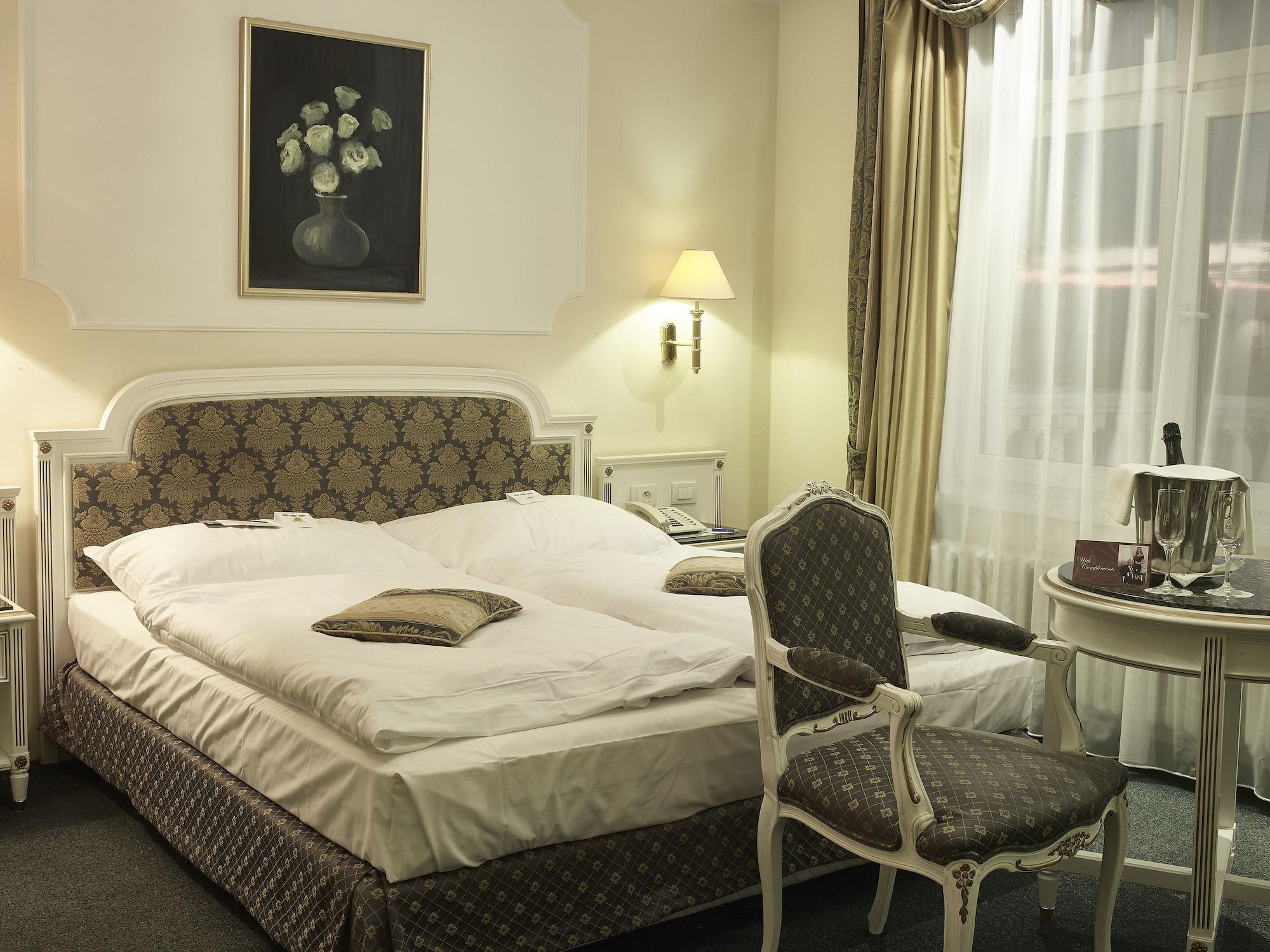 Esplanade Spa And Golf Resort Marianske Lazne Luaran gambar